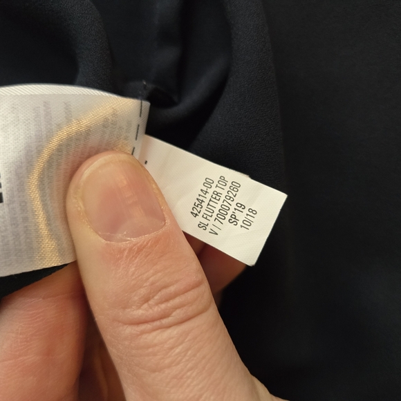 Banana Republic Navy Ruffle Sleeve Shell Blouse - Picture 7 of 8